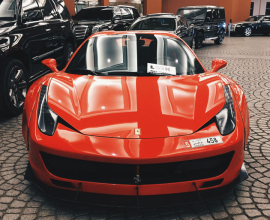Красный Классический автомобиль